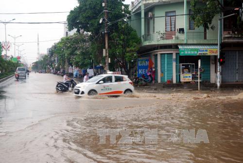Thời tiết cuối tuần: Cả nước có mưa, nhiều nơi mưa to, dông lốc ảnh 1
